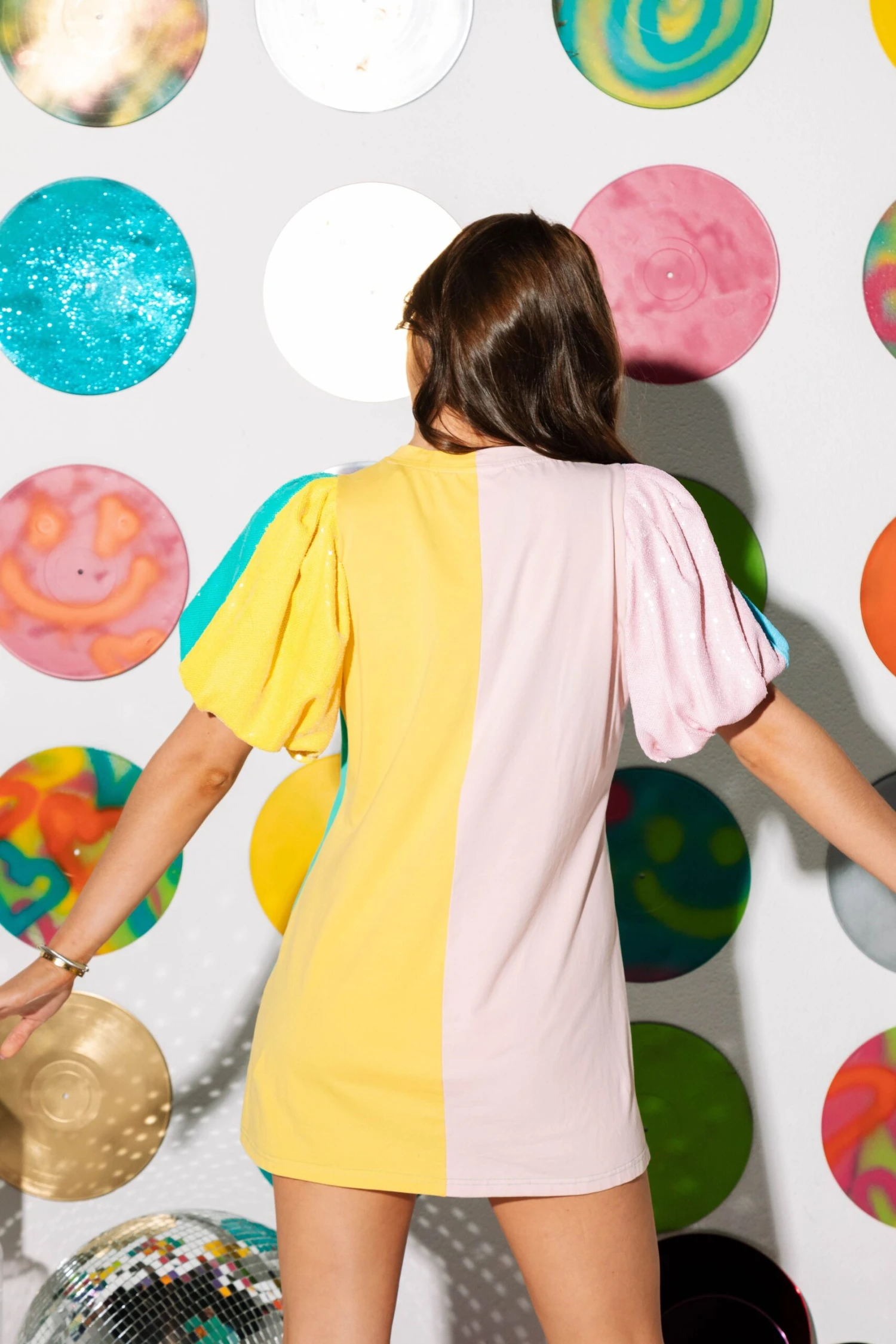 Colorblock Sequin Poof Sleeve Tee Dress - Image 2